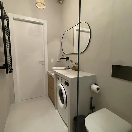 Luxury Designer In The Historical Center Apartment La Spezia